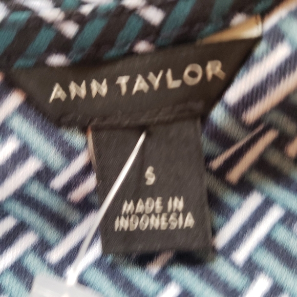 Ann Taylor NWT Geo Drapey Mid Flare Dress Size Sm - Picture 8 of 13